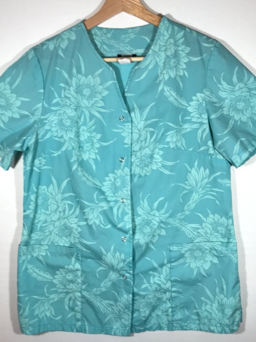 Honua Women's Small Blue Snap On Short Sleeve Scrub Top Vintage